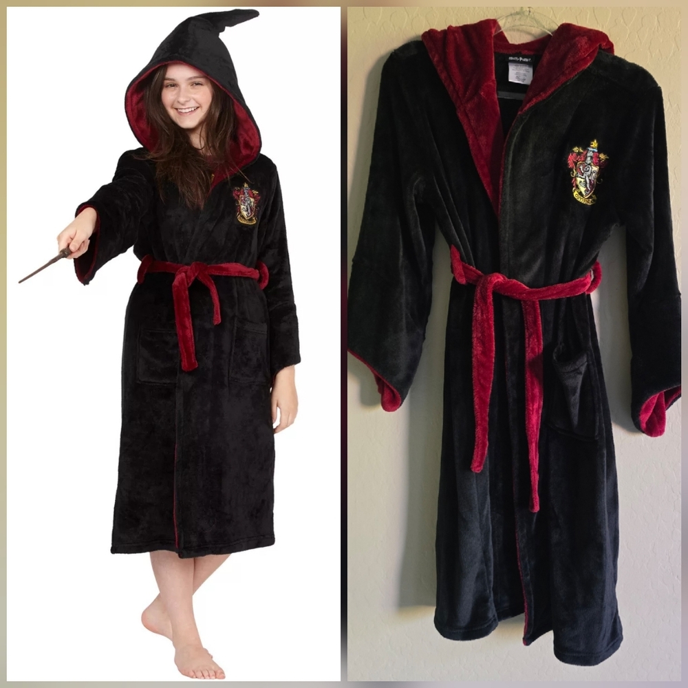 Harry Potter‎ Gryffindor Plush Robe Size Medium